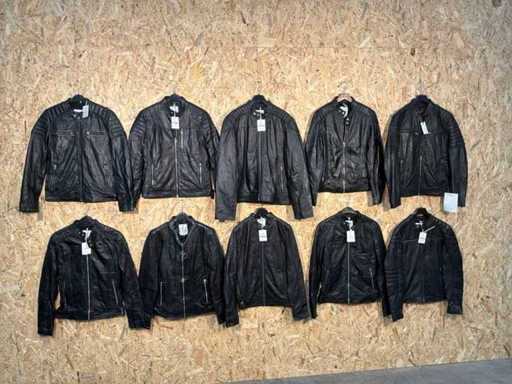 Jachete din piele Goosecraft (10x)