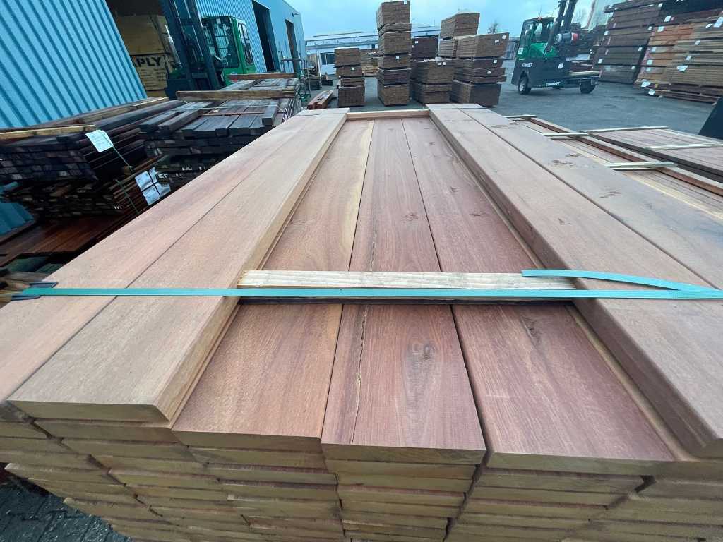 Massaranduba hardhouten balken geschaafd 30x135mm, lengte 170cm (58x)