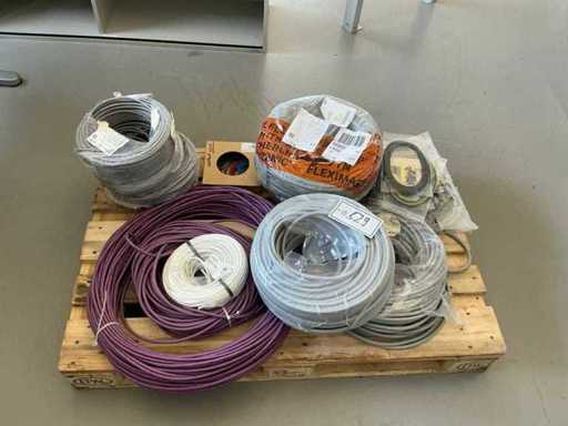 Fils, câbles et cordons - 1 palette