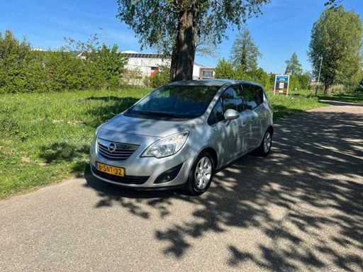 Opel Meriva 1.4 Turbo Cosmo; 6-SNT-32