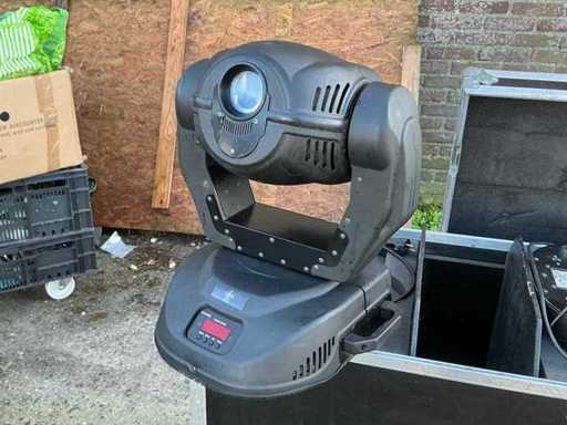 Futurelight MH 680 Moving head (4x)