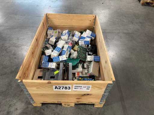 ABB, Siemens – Charge von Industrieelektronik, Leiterplatten und SPS-Bauteilen (62KG)