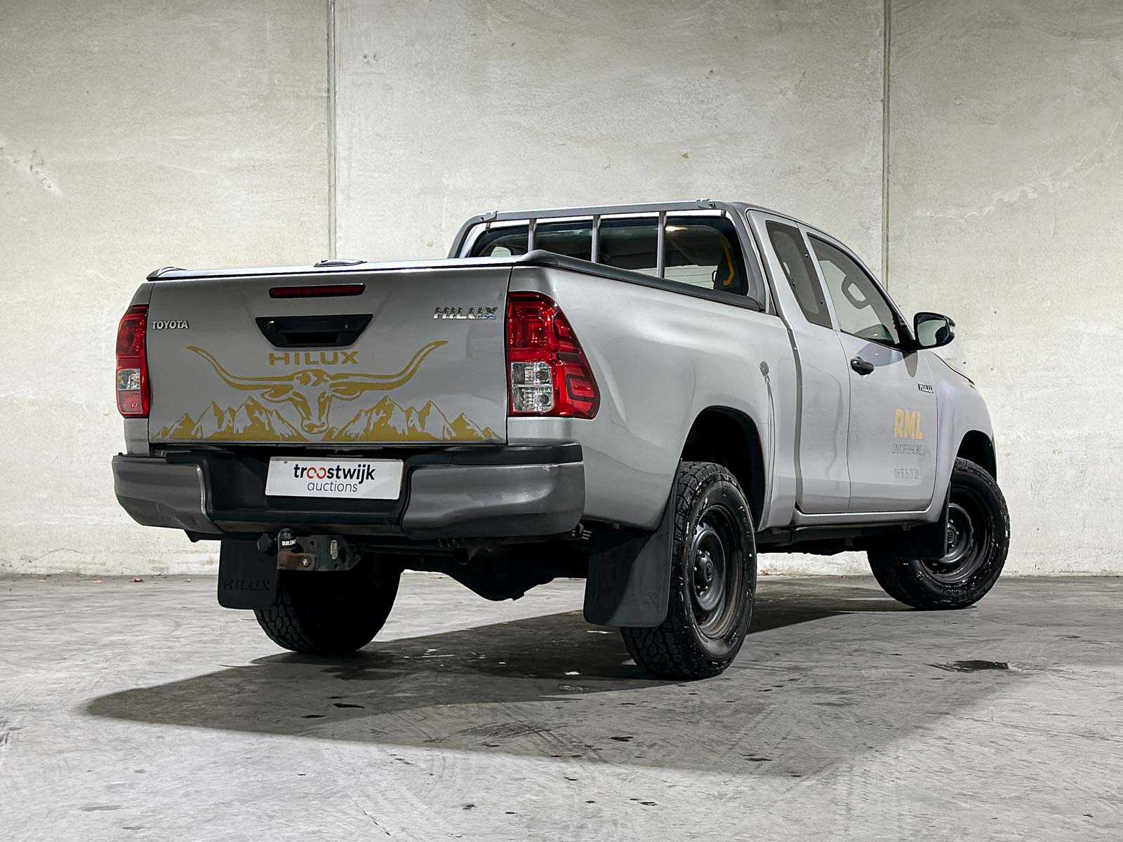 Toyota HiLux 2.4 D-4D-F Xtra Cab Comfort 150pk 2017 (Origineel-NL), V-833-JR