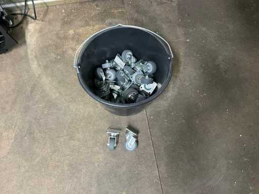 Roue pivotante Penn 5200 Pneus et porte-roues de 50 mm