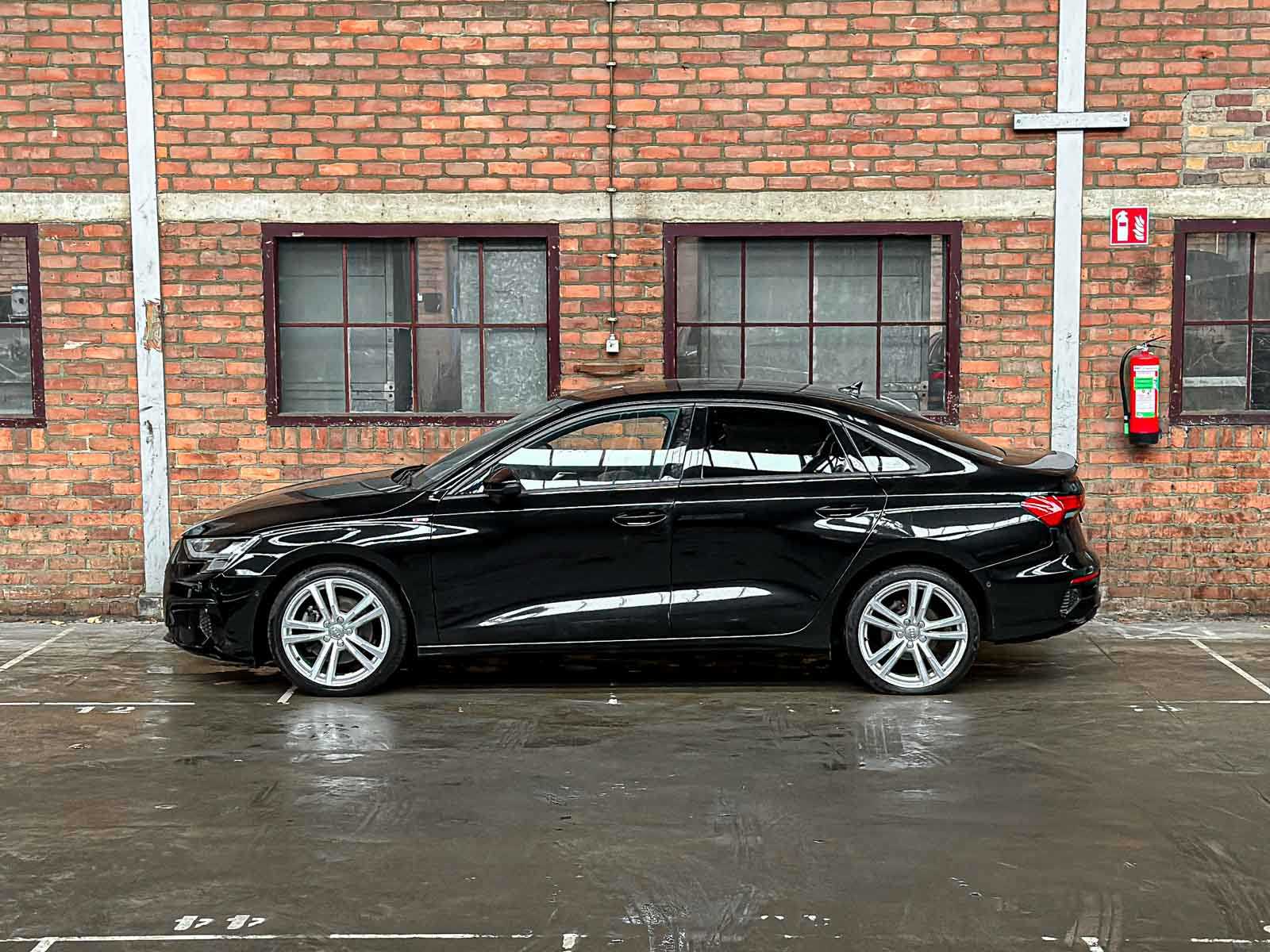 Audi A3 Limousine 30 TFSI S Edition 110pk 2021, Z-259-RT