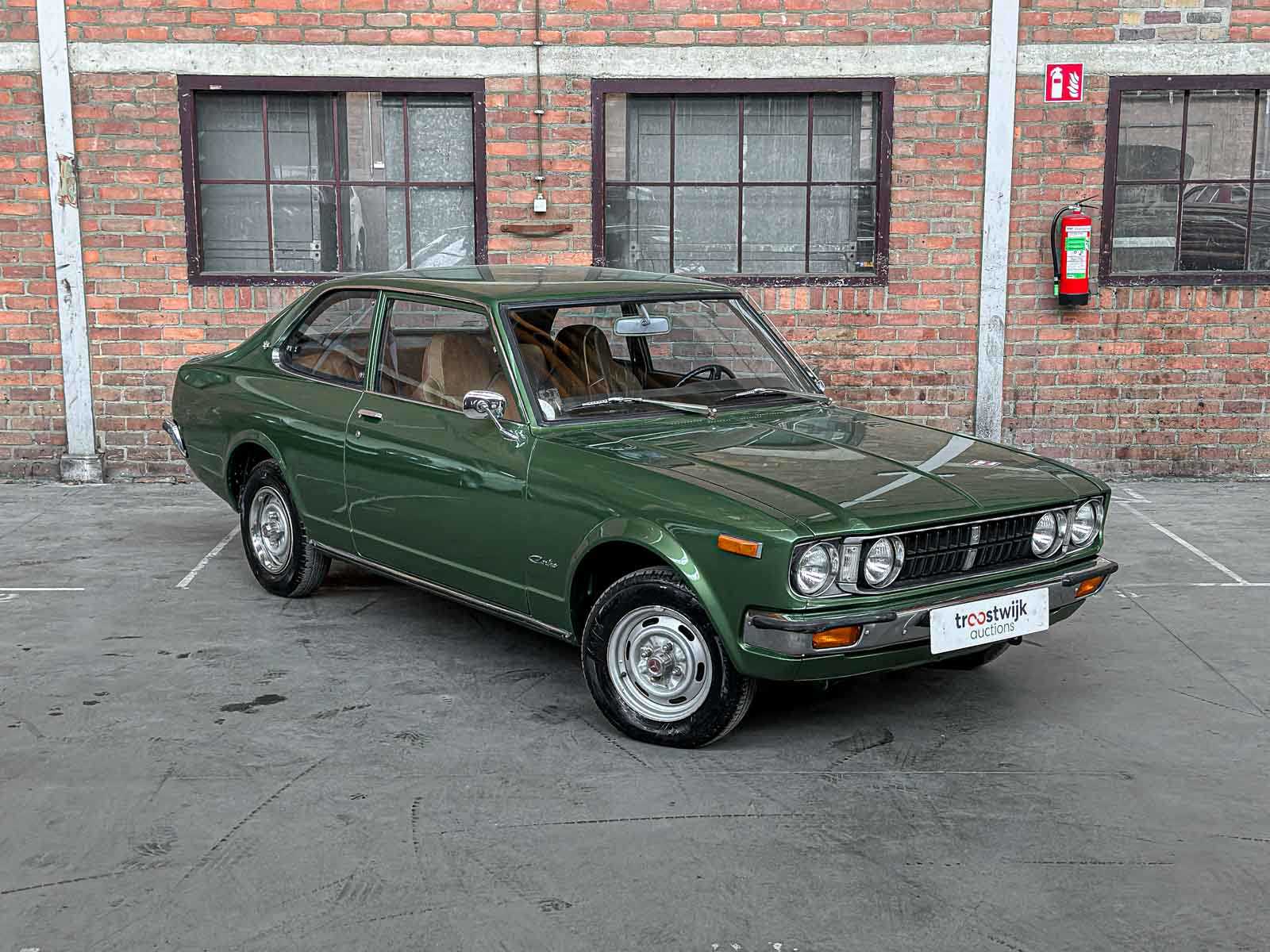 Toyota Carina 1.6 de Luxe 75pk 1976, 98-JU-66