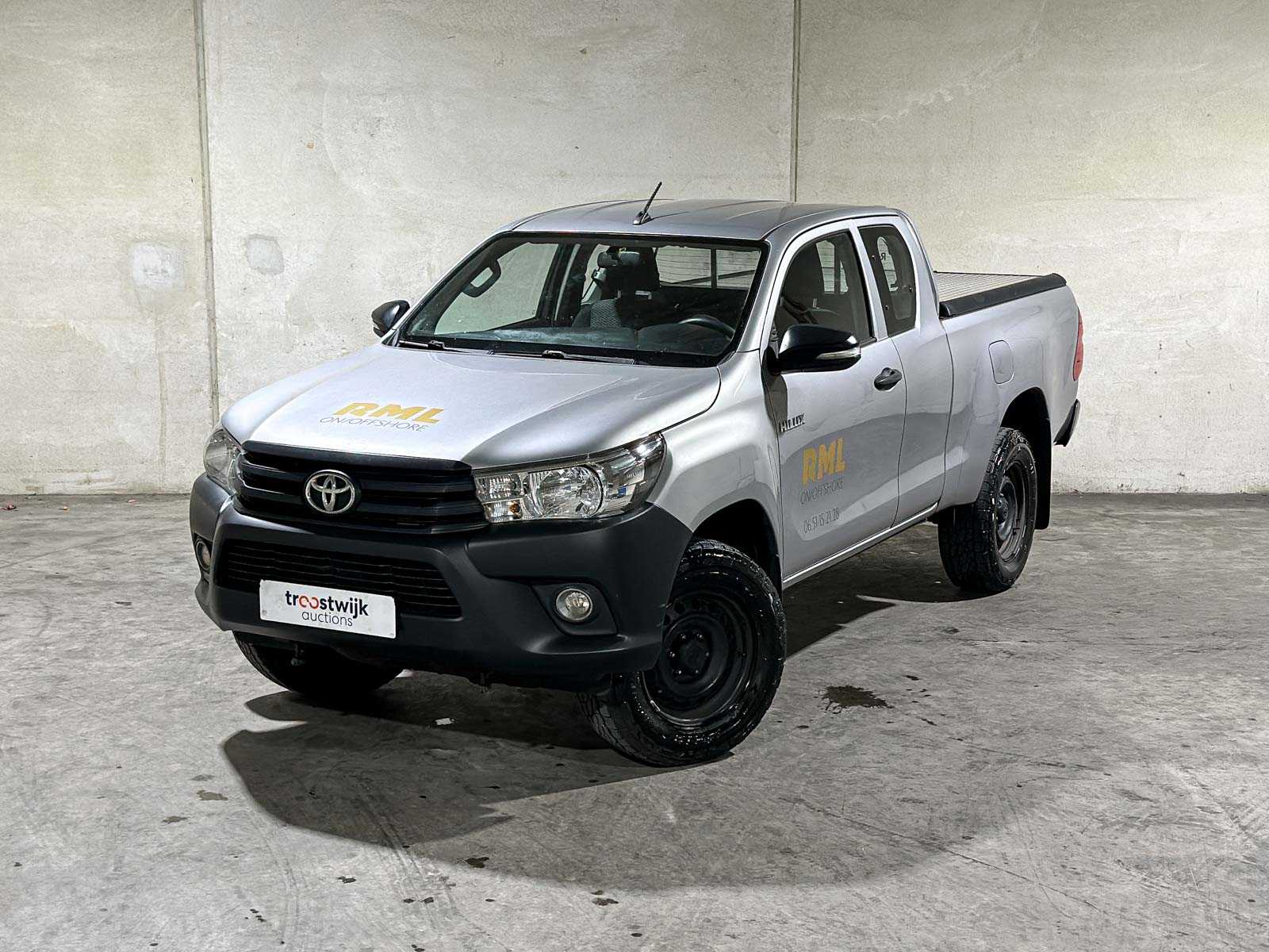 Toyota HiLux 2.4 D-4D-F Xtra Cab Comfort 150pk 2017 (Origineel-NL), V-833-JR