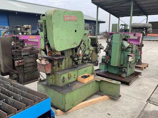 Mașină de perforat și tuns Peddinghaus 210 Super I3