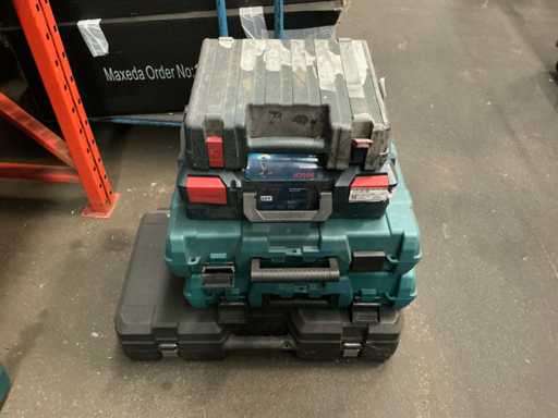 Varie valigie vuote (5x)