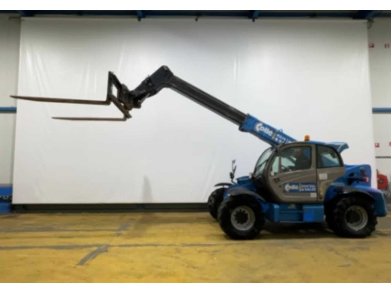 2016 Manitou MHT790 Telehandler