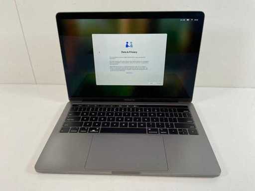 Apple MacBook Pro 13”, QuadCore i5, 16 GB RAM, 251 GB NVMe Laptop