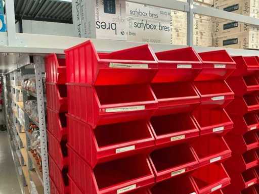 O mulțime de containere de stivuit NR1 30,5x50xH20cm (66x)