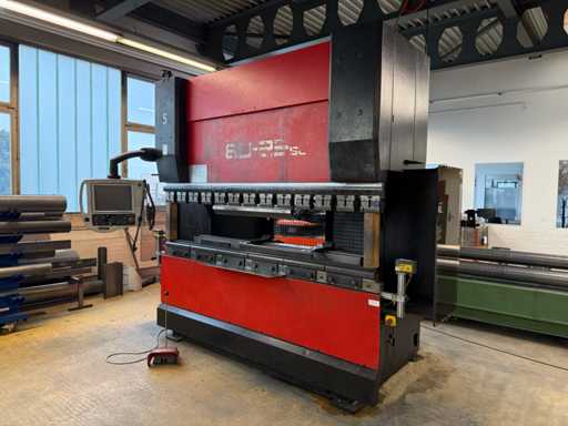 2004 Amada HFP 80-25 SL Hydraulic press brake