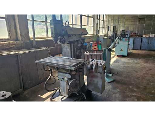 AVIA FOP Universal Werkzeugraumfräsmaschine