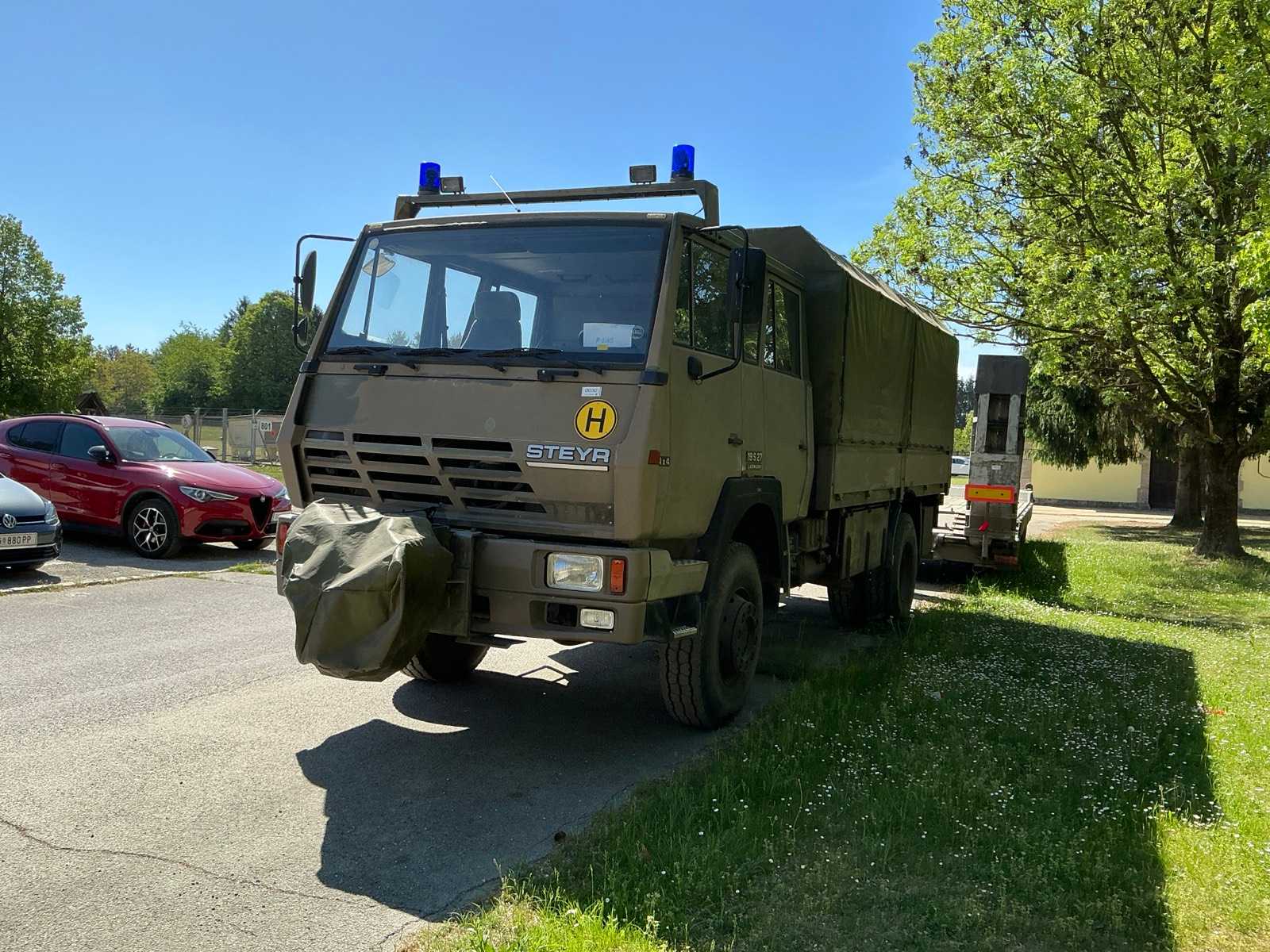 Steyr ÖAF 19,827 trucks