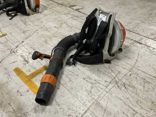 Stihl BR700 Rucksack-Blattgebläse