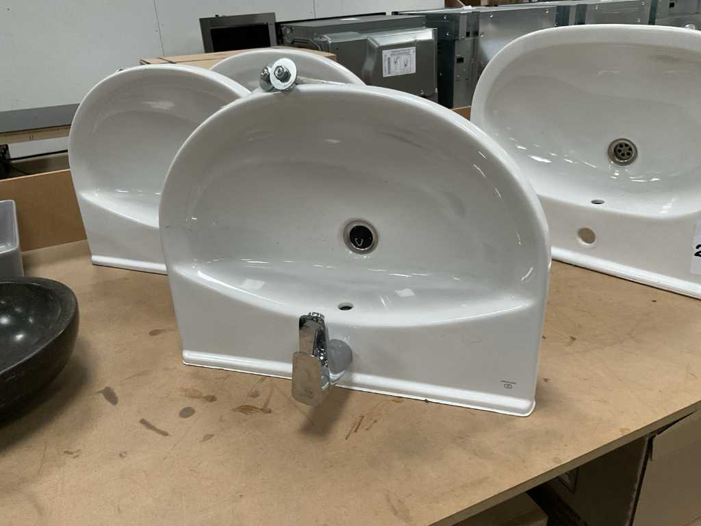 Ideal Standard Washbasin