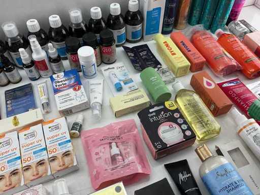 Lot de diverse cosmetice 