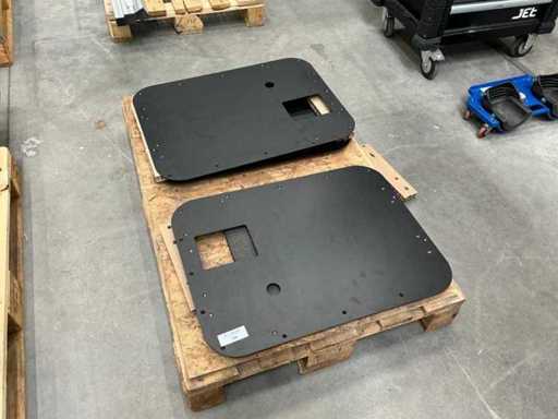 Steel robot part (3x)