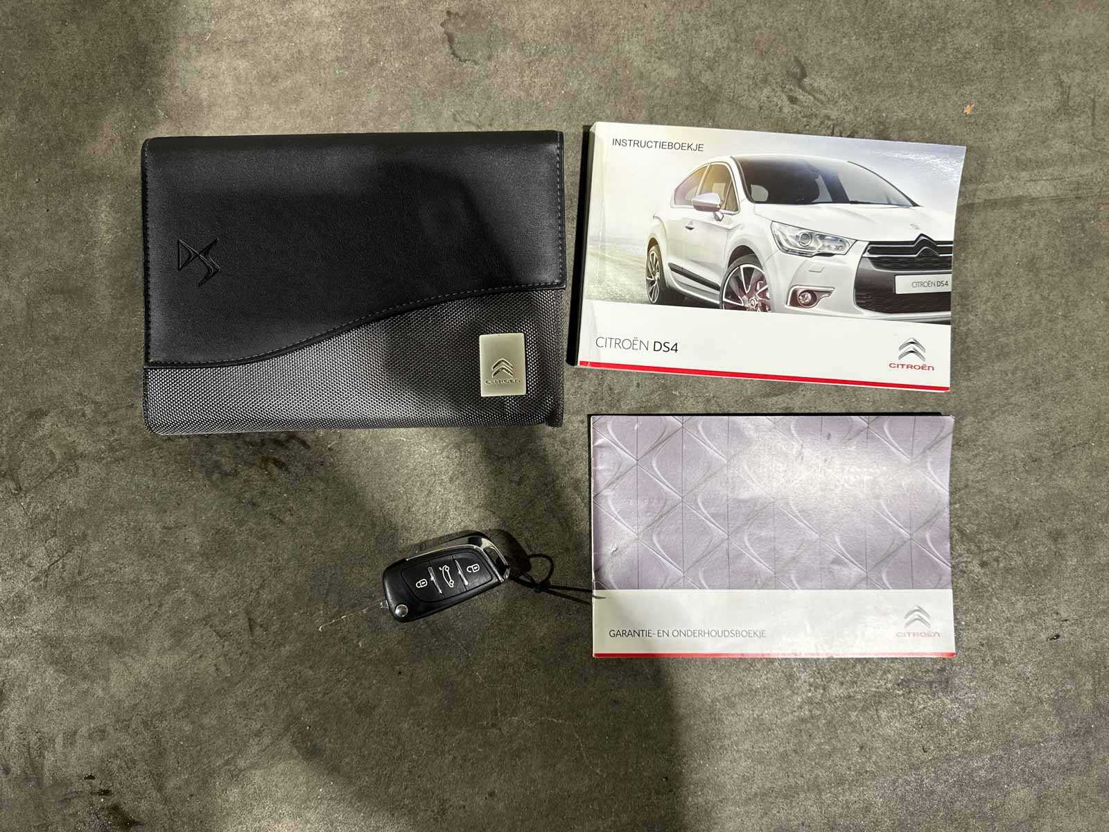 Citroen DS4 1.6 VTi So Chic 120pk 2011 (Origineel-NL), 32-RSX-3