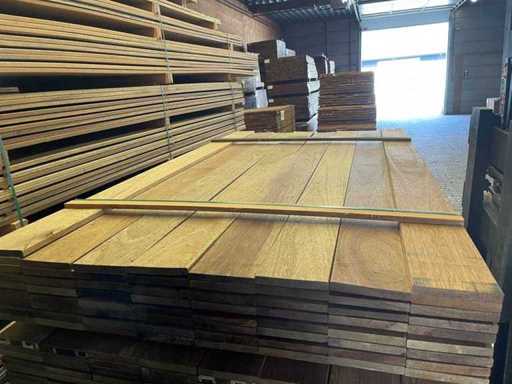 Planches de qualité pays en teck de Guyana rabotées 2000x140x18mm (138x)