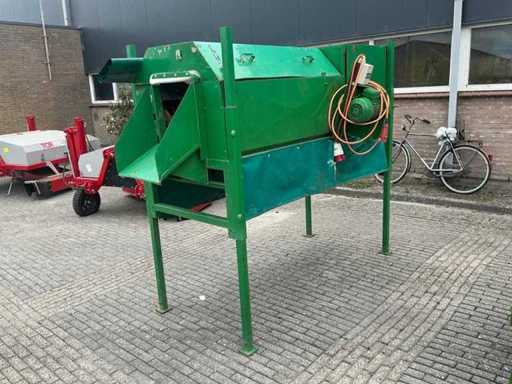 Knolselderij reinigingsmachine