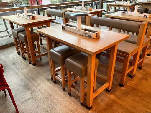 Hutten - Bartafel met bank en 2 krukken (2x)