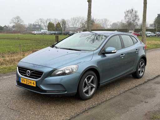 Volvo - V40 - 1,6 T3 Kinetic 99-ZDH-4 2012 IAW