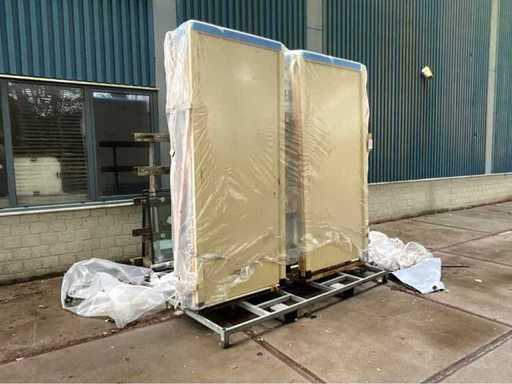 Door frame / door and various glass (6x)