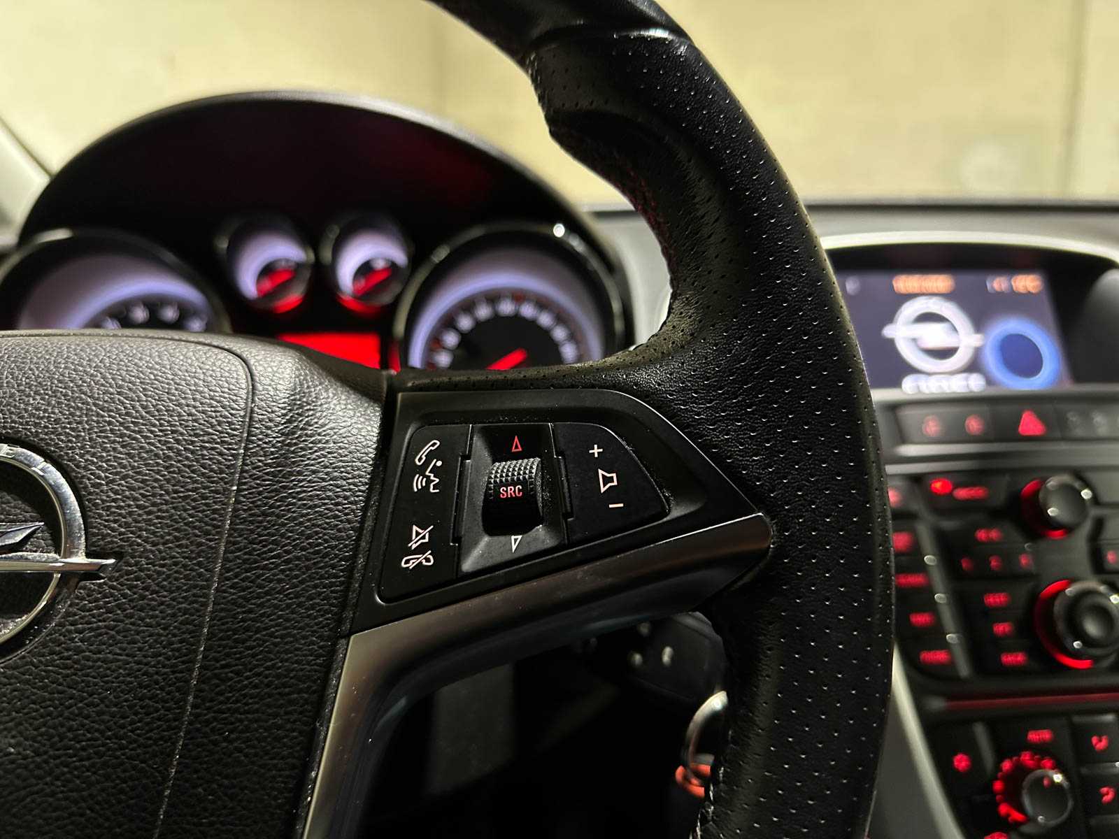 Opel Astra GTC 1.4 Turbo Sport 140pk 2013 (Origineel-NL), 9-KRR-84