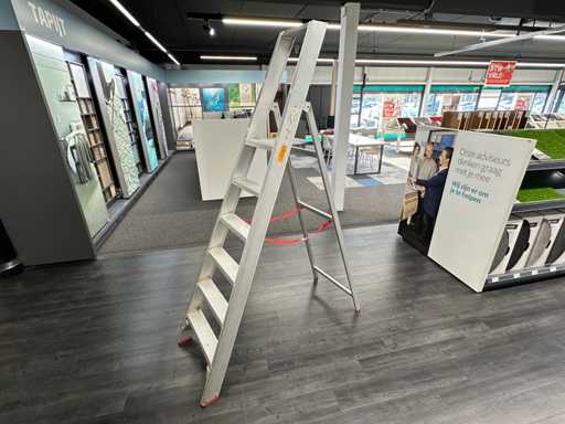 Kelfort - 3120 - klatka schodowa