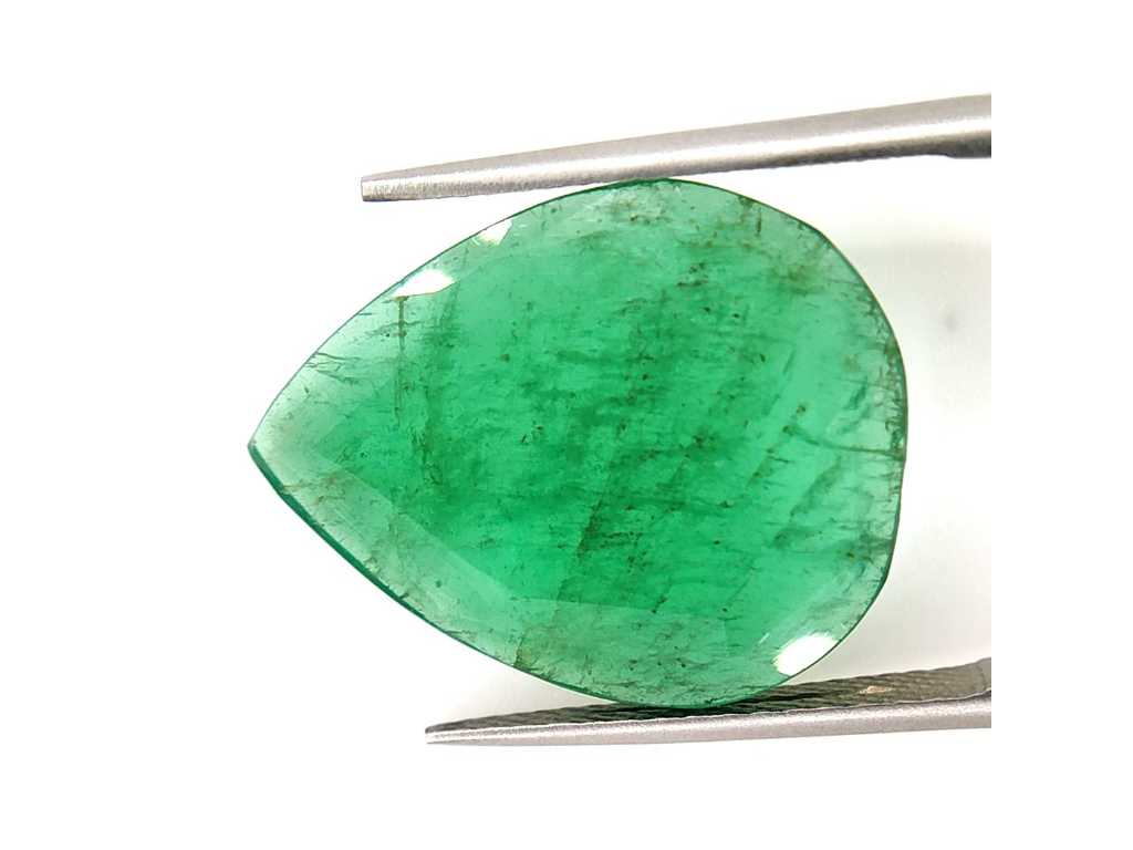 Natural emerald 6.24 carats IGI certified