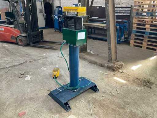 Voemme T1K-700-00 Aluminiumprofil-Stanzmaschine