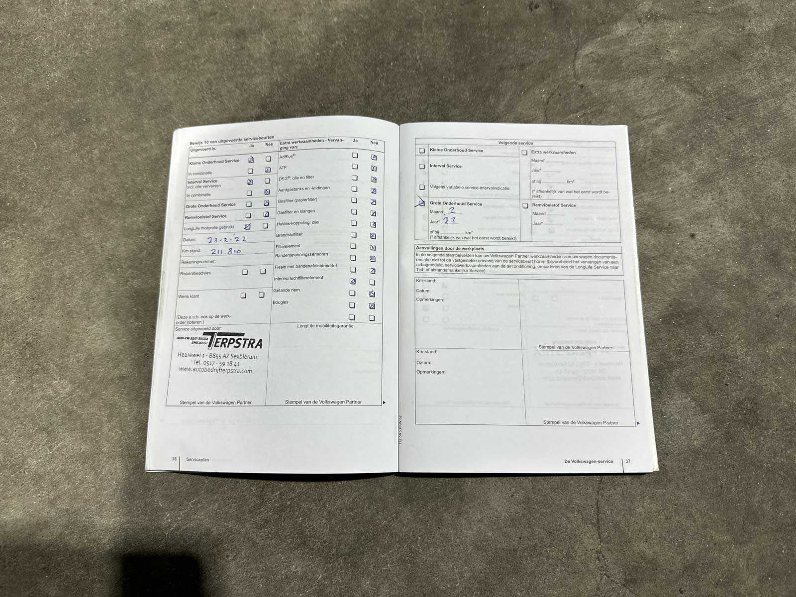 Volkswagen Tiguan 2.0 TDI Sport&&Style 4Motion 140pk 2011 (Origineel-NL), 74-PNH-9