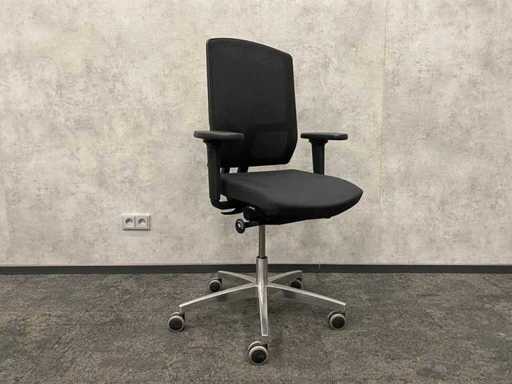 Beta - ergonomic office chair