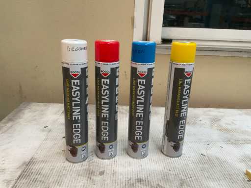 Bombes aérosols de peinture NSF Rocol pour le marquage des lignes