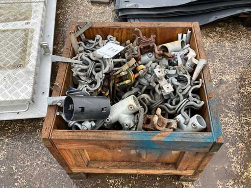 Batch cross couplings