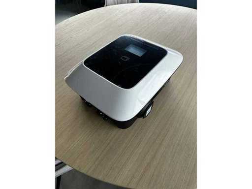 Ładowarka Saturn AC - Stacja Ładowania - model ścienny - Nowy - 10 elementów