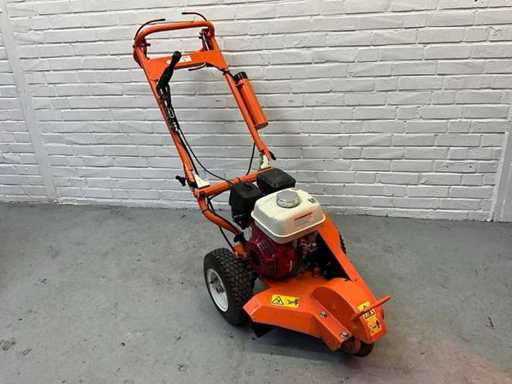 Dosko - 200-6H - Stump cutter