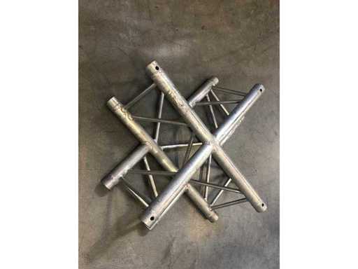 3x PROTRUSS T31 CROSS