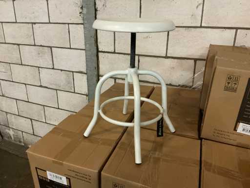 By-boo Cupid Stool (10x)