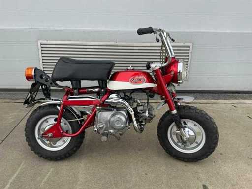 Honda Monkey Z50A Moped