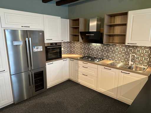 Van Camp - Cuisine de salle d’exposition