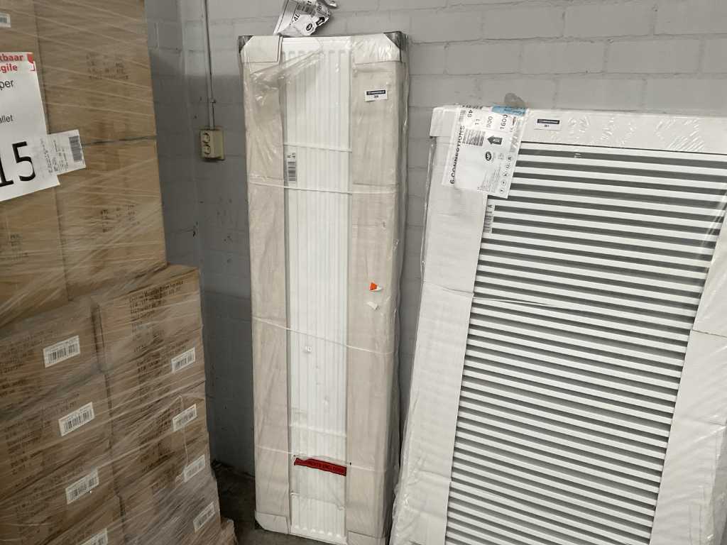 Stelrad Vertical Duo Radiator | Troostwijk Auctions