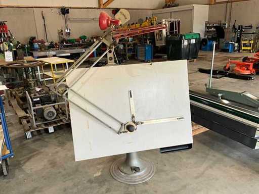Nike Drawing Table
