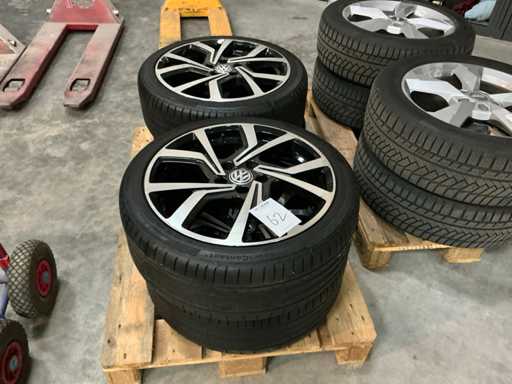 Volkswagen Velg met band (4x)