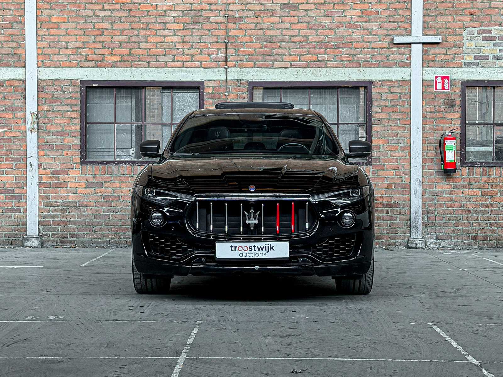 Maserati Levante 3.0 V6 AWD GranLusso 349pk 2019, T-075-PR