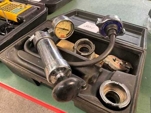 Kit de test de pression du système de refroidissement Stant ST-255
