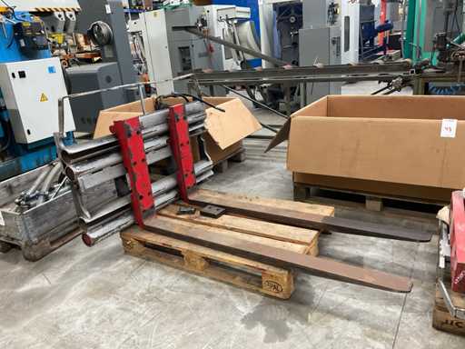 2012 Durwen UZV25CF Vorkenbord