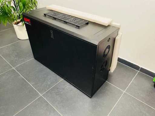 APC - NetShelter WX - AR106VI - Armoire serveur 6U - Autres serveurs et accessoires